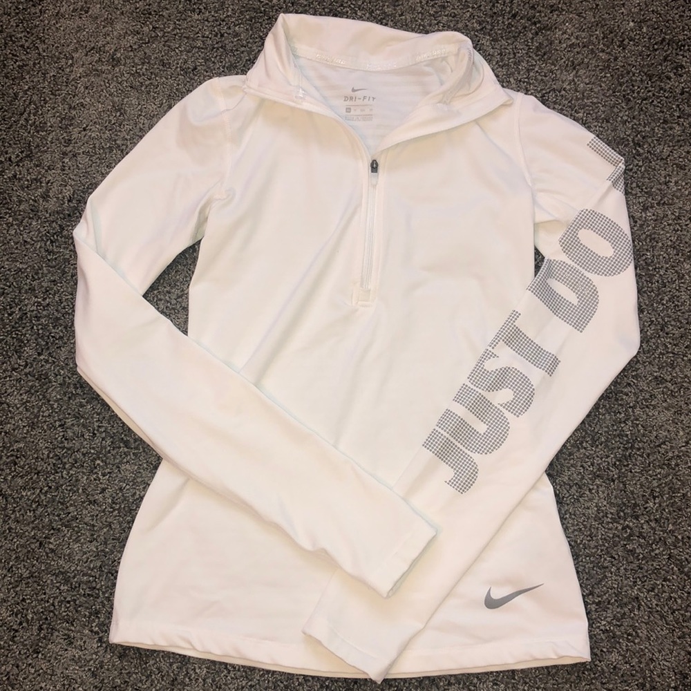 Nike dri-fit quarter zip size XS